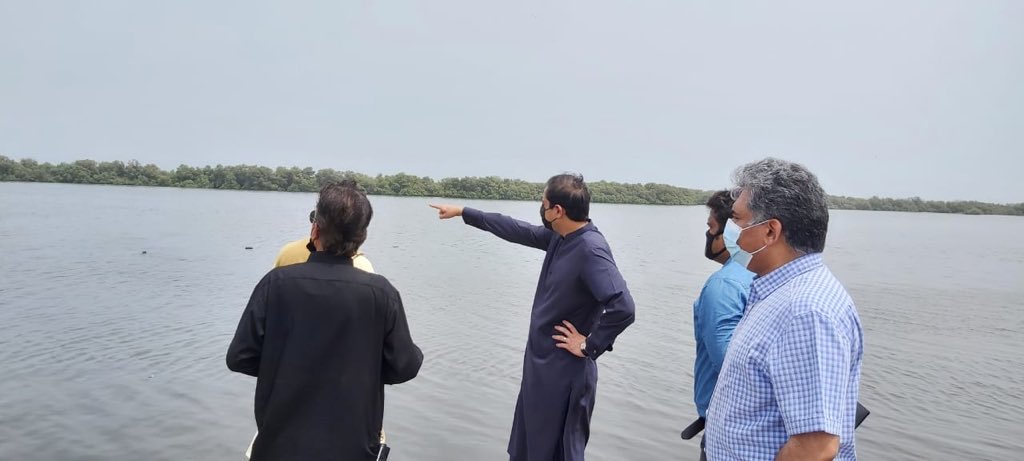 murtazawahab1's tweet photo. Now that the approach road to Hawksbay &amp; Sandspit beach has been properly built, we are planning on developing eco tourism in the area. Our target is to start boating, jet ski &amp; para sailing there. The initiative is being spearheaded by #Environment department with Navy’s support https://t.co/xwTiGItyXA