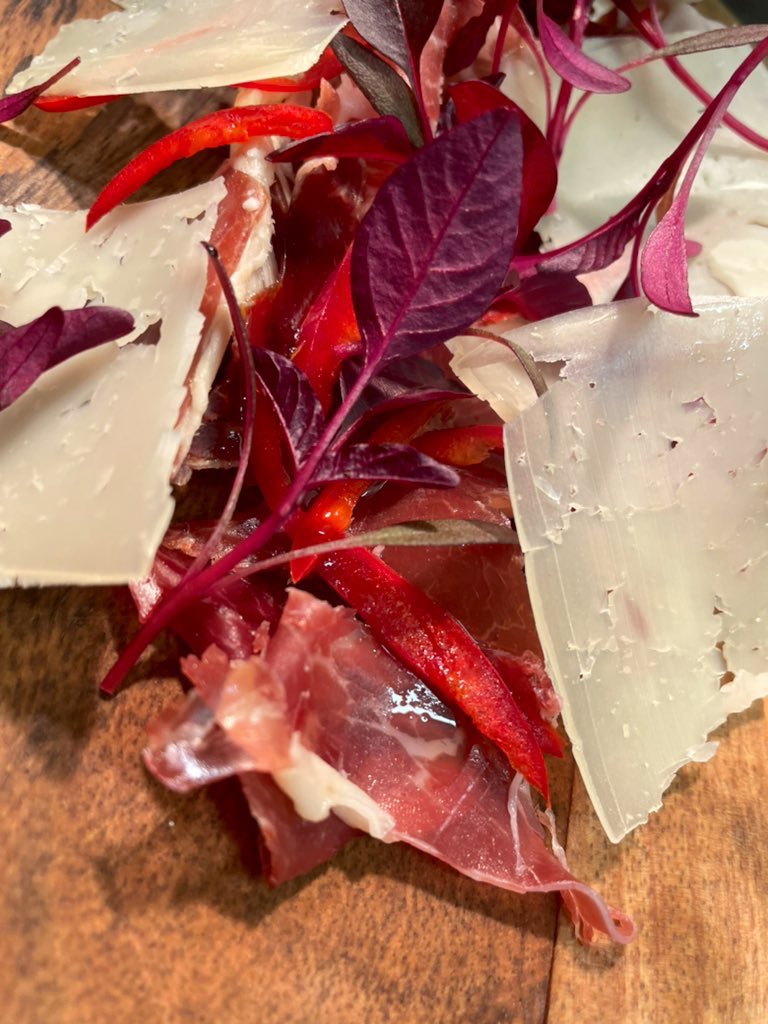 squarebistro's tweet photo. Some availability for lunch today!!! Book now on @ResDiary or over on our Facebook page #properlunch #supportlocal https://t.co/HeGwRkVsZf