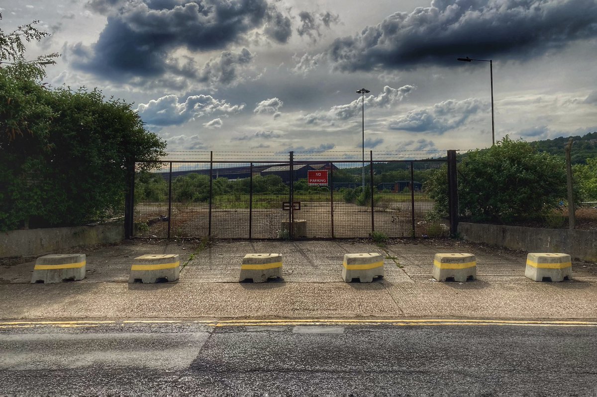 Towerblockmetal's tweet photo. Somewhere in carbrook whilst out on a run #sidfletcher #sheffield #towerblockmetal #running https://t.co/7vFBWjfDvz