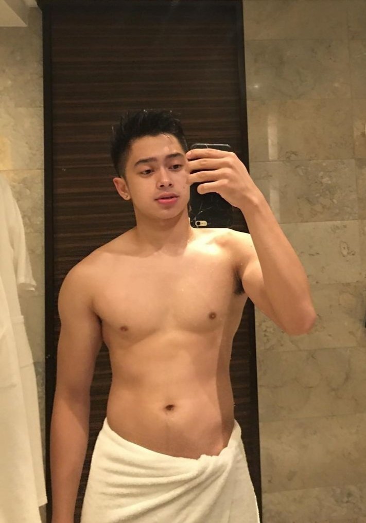 LaSalleHotties's tweet photo. Joaquin, DLSUD https://t.co/CH2NotzZBE