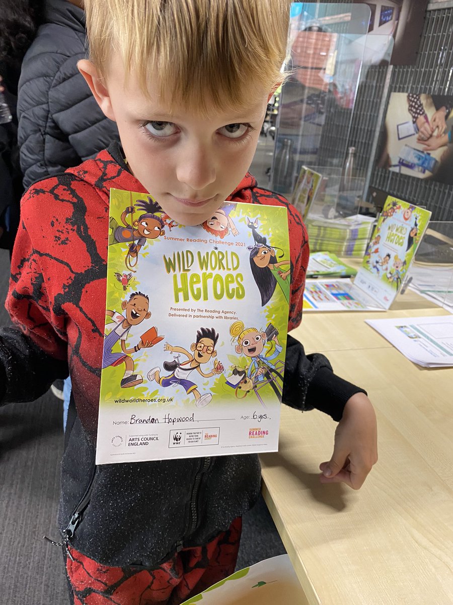 LauraHopwood84's tweet image. @MayfieldOldham Brandon and Heidi have signed up for the reading challenge today at @OldhamLibraries and we’ve picked lots of books to read
