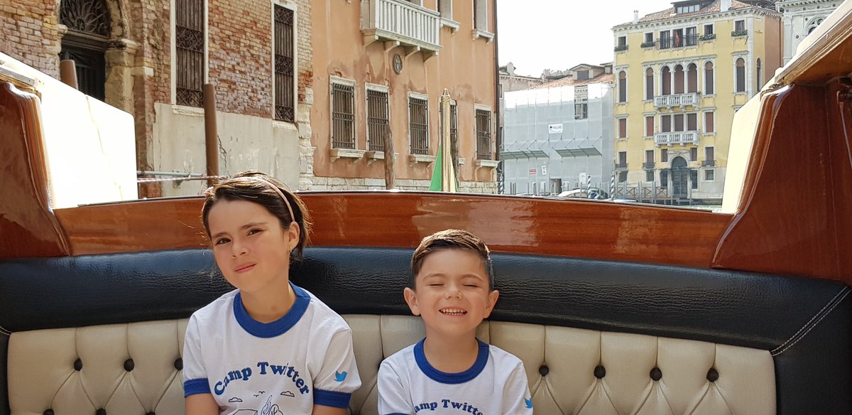 galancantu's tweet photo. Hey @TwitterParents we are having a #CampTwitter field trip to Venezia!
#WatchUsWingIt https://t.co/5akJChAOA4