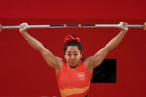 MrinalSaloi's tweet photo. Heartiest congratulations to  @mirabai_chanu #TokyoOlympics2021 https://t.co/aAZsn0bZ36