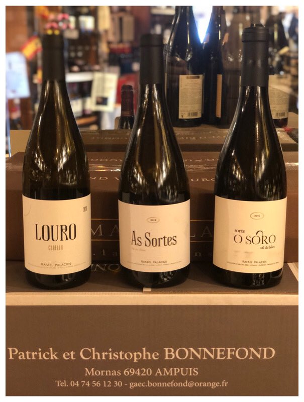 <a href="/AoifeCarrigy_/">Aoife Carrigy</a> talks about Godello and makes a wine from <a href="/Vino_rpalacios/">RAFAEL PALACIOS</a> ‘Wine if the week’ , Louro from Valdeorras . Raphael, in my opinion not only makes the best Godello but with the O Soro he makes Spain’s finest white wine…… think Puligny…