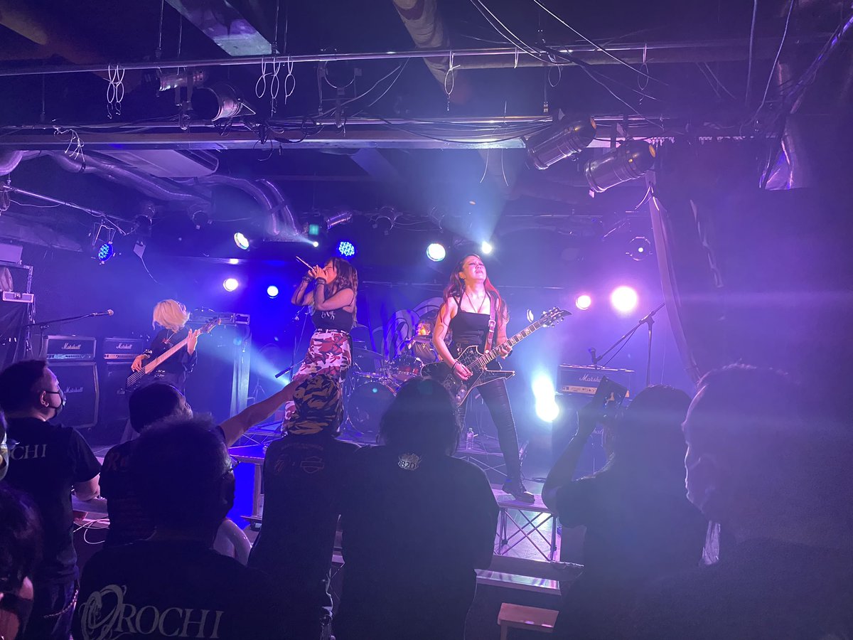 Always good to see <a href="/OROCHI_222/">OROCHI_offi (ex.RagDöllz)</a> live. 🤘🤘