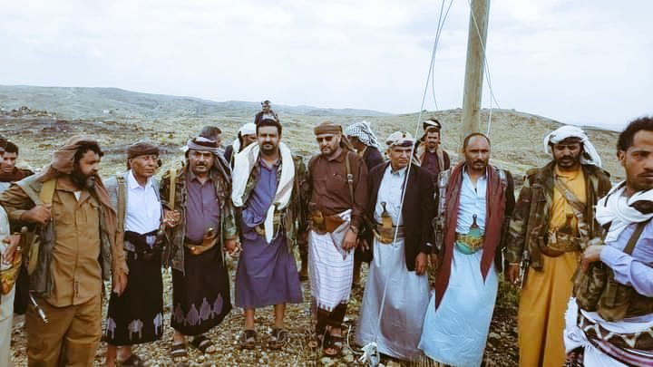 عوض المحوط ومالك أحمد مساعد يقودون "الزيدي - الحوثي" لدخول شبوة مرة أخرى،كما فعلوا عام ٢٠١٥ حينما سمحوا لهم ان يحتلوا شبوة ويصلوا إلى مدينة الصعيد ليفجروا منزل الشيخ المرحوم فريد بن محسن..
هل هو الحقد الأعمى
ام هي العمالة الرخيصة
المؤامرة كبيرة ليس فقط على الجنوب وإنما على الخليج