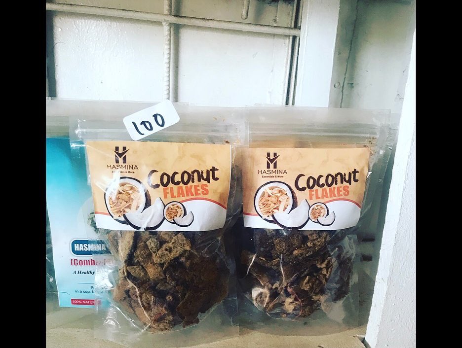 hasmina_more's tweet photo. Are you a snack person?? Is binge eating really your thing?? How about doing it the healthy way?? These munchies are up for grabs!! 100% natural at prices as low as D75! 

Visit our stall at kairaba avenue right opposite LG to grab yours! https://t.co/pJFcCBhK2n