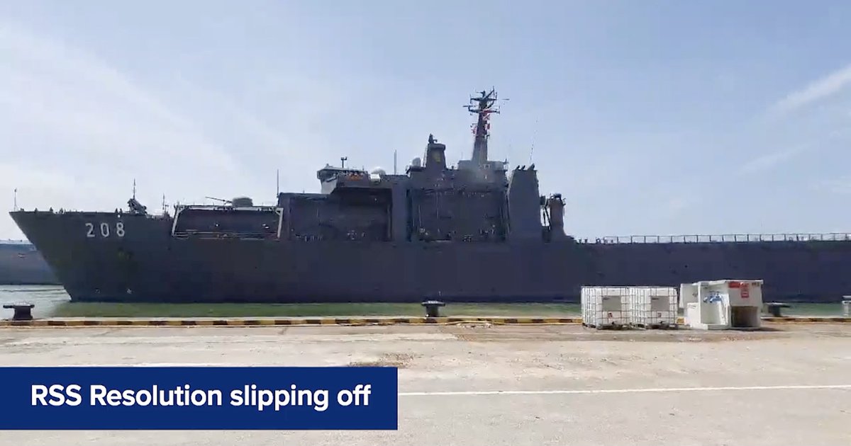 WarshipCam's tweet photo. Republic of Singapore Navy Endurance-class landing platform dock RSS Resolution (208) leaving Singapore for Midshipmen cruise - July 24, 2021 #rssresolution
* captures from video posted on Republic of Singapore Navy FB page https://t.co/nKZ3puWqWs