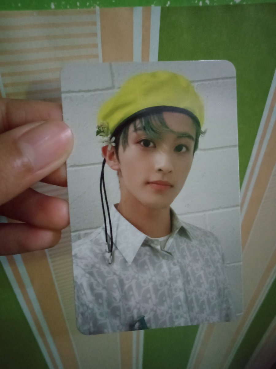 mirena2324's tweet photo. @ghoaib Wts! PC Mark Kihno hello ver bisa shopee, safety packing, untuk harga tawar aja nyari harga tertinggi &amp; sewajarnya https://t.co/z6HHECSOTI