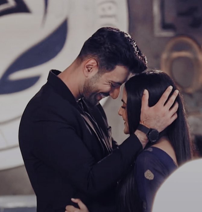 NikitaSakpal6's tweet photo. I love how the whole fandom is just not ready to accept that this is the end. 
We are so sure about season 2. 
Our fandom is also Sabse Alag aur Sabse Suhana!!! 
This positivity and ZID will definitely bring back our show. 

SEE YOU SOON SAAKK
#ShauryaAurAnokhiKiKahani https://t.co/7Em6babjKx