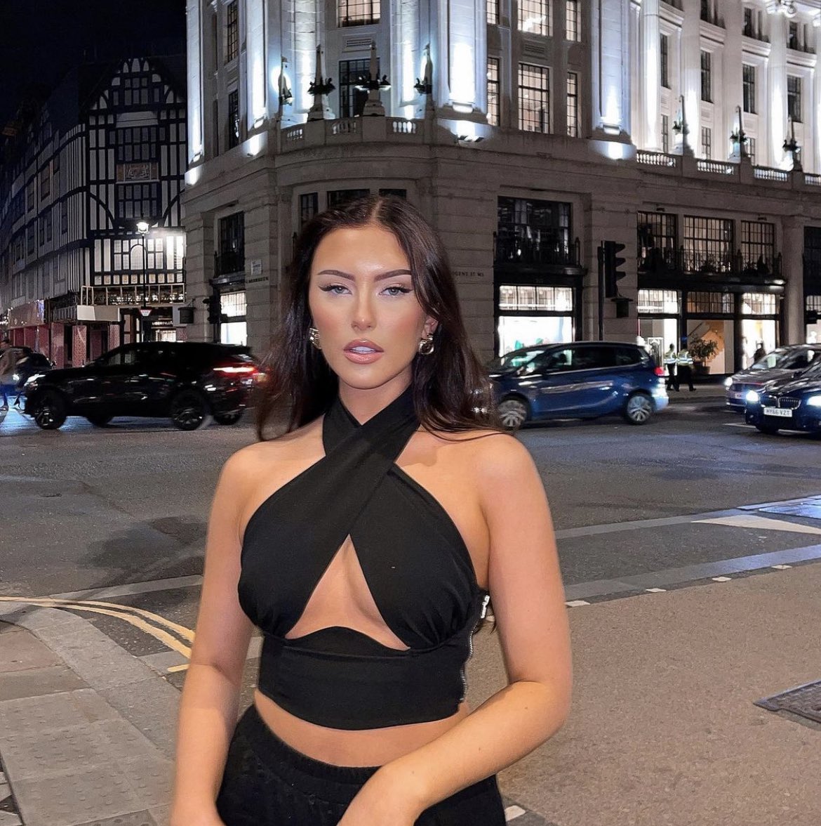 CindiLondon's tweet photo. Happy Birthday to the Angel that is @hanxrenee ✨🥂🔥 https://t.co/Z1ARQyRcsc