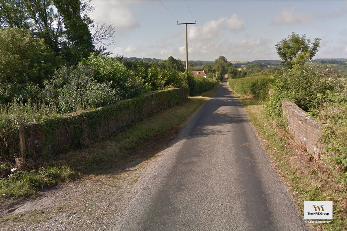 theHREgroup's tweet image. Stoke Rd bridge is earmarked for reuse as part of #TheWatercressWay.
@HighwaysEngland has not assessed its capacity, but claims it is in &quot;a distressed condition&quot;.
@sdnpa told them infilling requires &quot;the submission of a planning application&quot;, but they&apos;re progressing under PD.