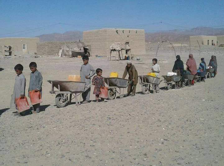 inamulhaqbaloch's tweet photo. بلوچستان کے لوگ بھی حیاتیات ہیں
 انہیں بھی آپنی بقا کے لئے پانی کی ضرورت ہے۔
 #BalochistanNeedWater
@jam_kamal https://t.co/YSSAuyVq9j
