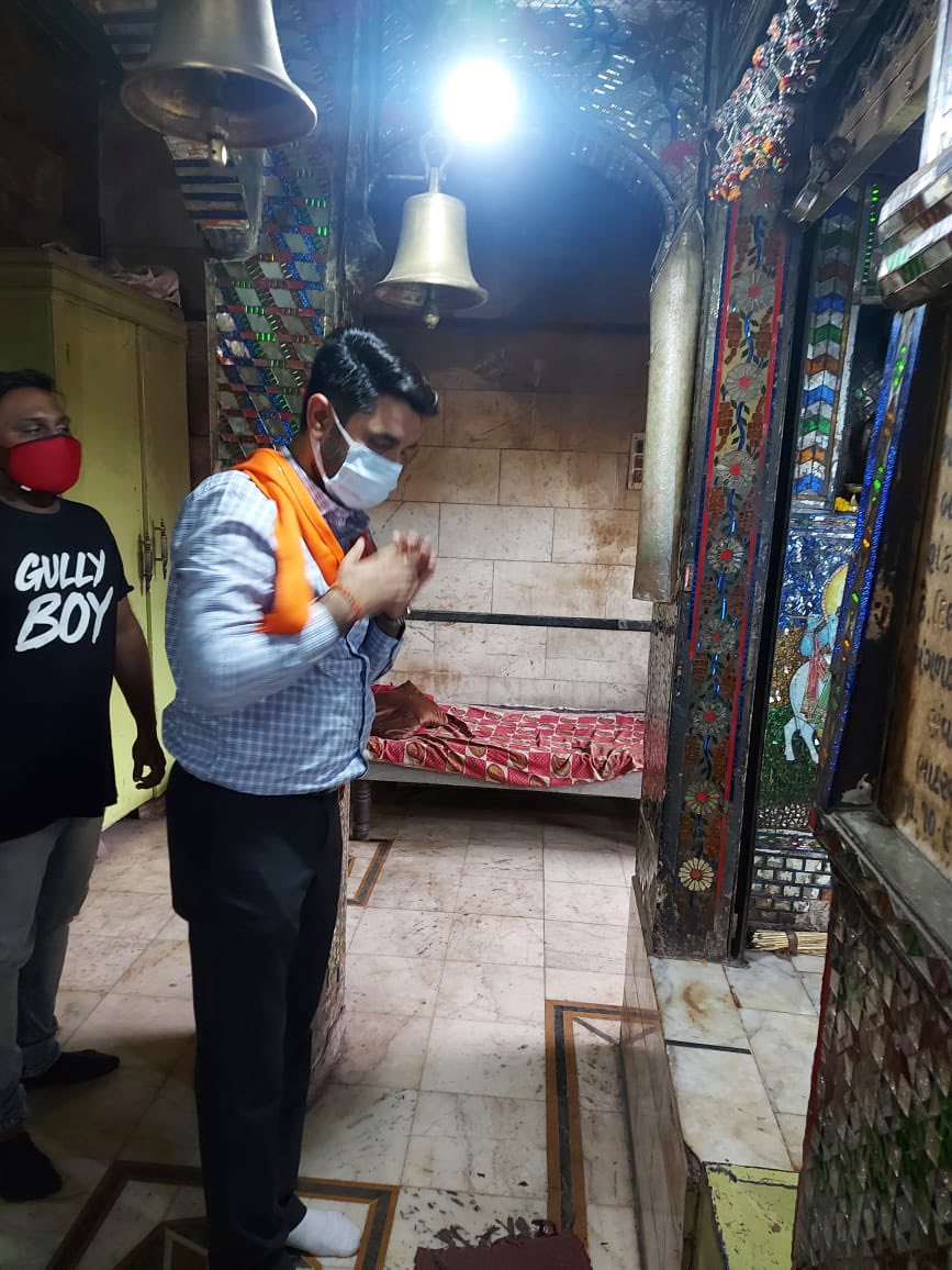 vinaydesaibjp's tweet photo. દરિયાપુર વિધાનસભાના કાર્યકર્તાઓ સાથે પરિચય બેઠકમાં ઉપસ્થિત રહી આગામી કાર્યક્રમો સંદર્ભે માર્ગદર્શન આપ્યું. આ પ્રસંગે શહેર મંત્રી શ્રી @ijayeshpatelbjp અને દરિયાપુર વિધાનસભાના યુવા મોરચાના પ્રભારી શ્રી સુહાગભાઇ પટેલ પણ ઉપસ્થિત રહ્યા.

#BJYMKarnavati https://t.co/zpjm1K3ehZ