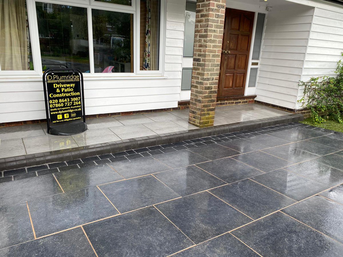 Darren Plumridge (@plumpaving) on Twitter photo @MarshallsReg One we done in Oxshott @MarshallsReg One we done in Oxshott
