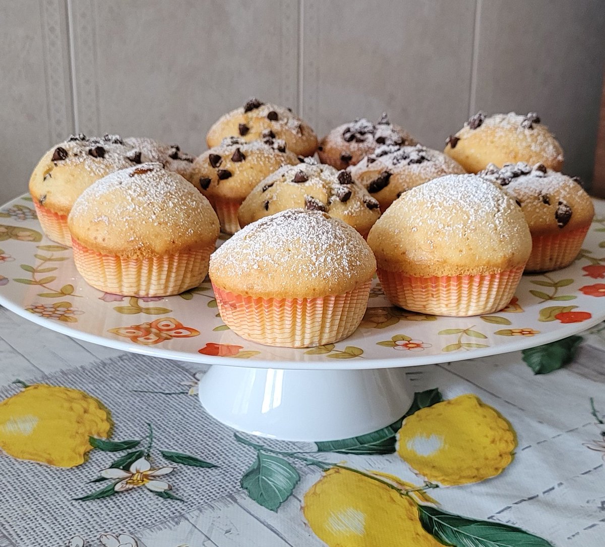 Sandra3704's tweet photo. Sabato pomeriggio a casa...#muffin #relax 🙂 https://t.co/tD52vJcQ1J