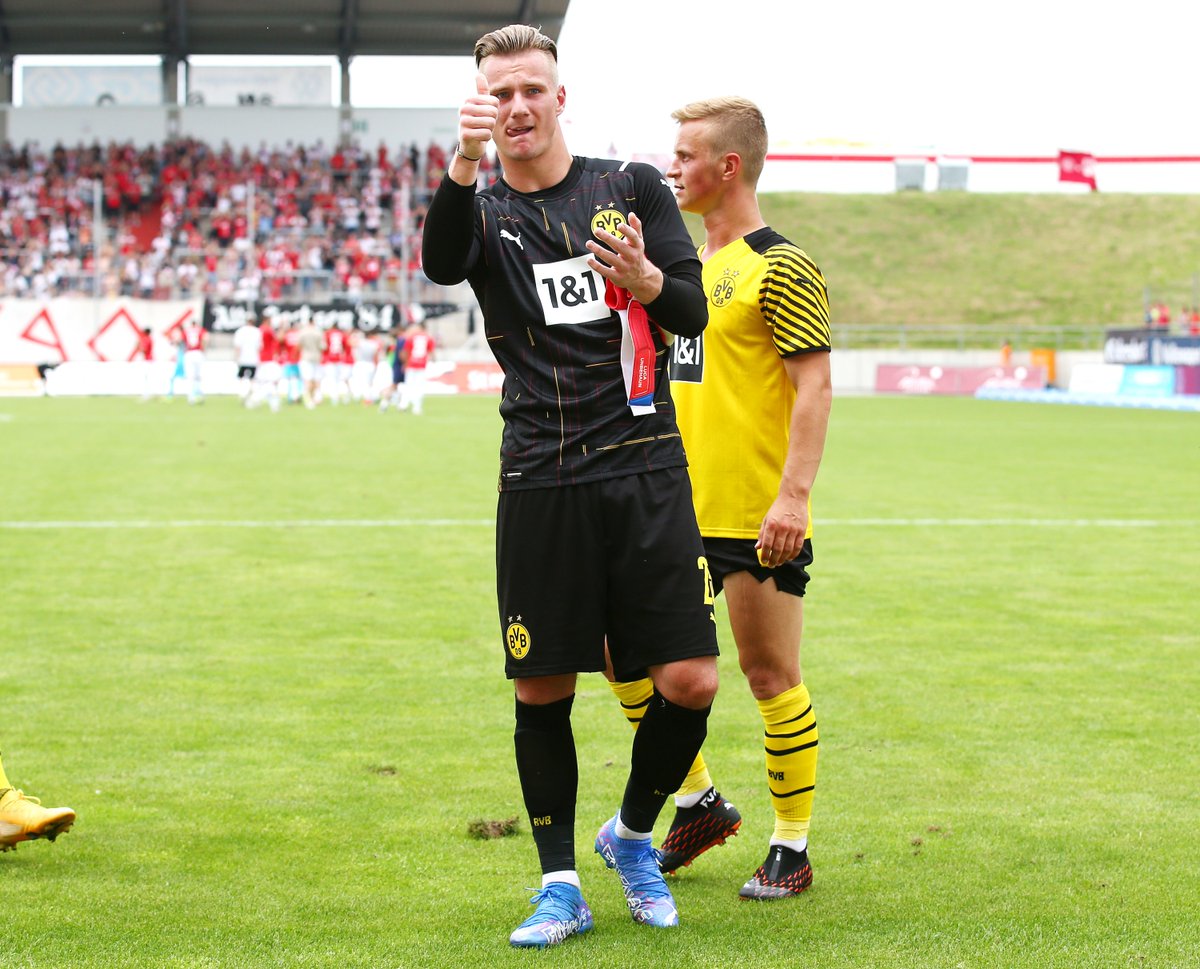 schwatzgelbde's tweet photo. Hier sind dann auch noch einige 📸 vom heutigen #Auswärtssieg der #BVBU23 beim #FSVZwickau. #BVB #BVBII #FSVBVB #FSVBVBII #FSVBVBU23 https://t.co/1zX0JfhOyh