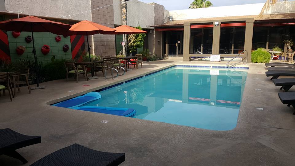 Stop into #FLEXspasPHX all weekend long, our amenities await.

Open 24/7, 365. 18+ to enter, Free parking. flexspas.com