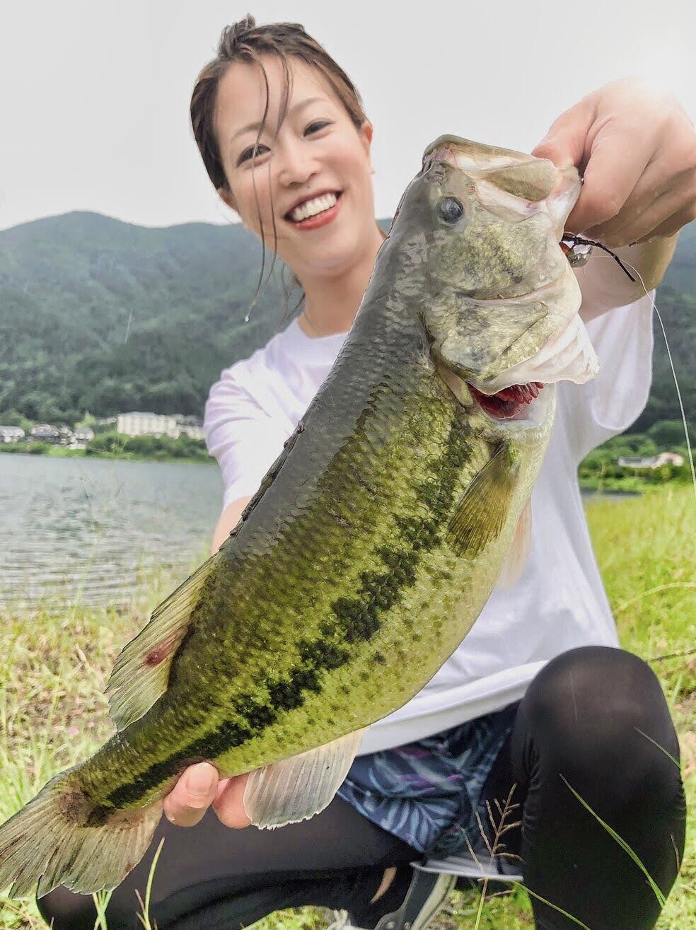 いっちー 7月23日 河口湖バッスンッ 雨でびしょ濡れ でも雨パワーで釣れました 河口湖 バス釣り ブラックバス Bassmania 雨パワー T Co Rj4whokyv5 Twitter