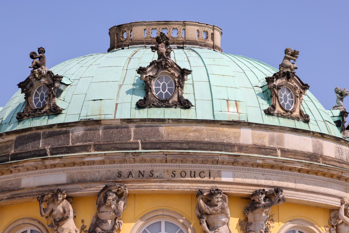 👉 #Potsdam 🧡 
Die Zeit ist reif, dass #FREIEWÄHLER in den #Bundestag einziehen. Und bitternötig für #Deutschland. 
Treffen von <a href="/HubertAiwanger/">Hubert Aiwanger</a> mit den #FREIENWÄHLERN Brandenburg und Bundestagskandidaten in der imposanten Anlage von Schloss Sanssouci. #BTW2021 <a href="/FREIEWAEHLER_BV/">FREIE WÄHLER</a>