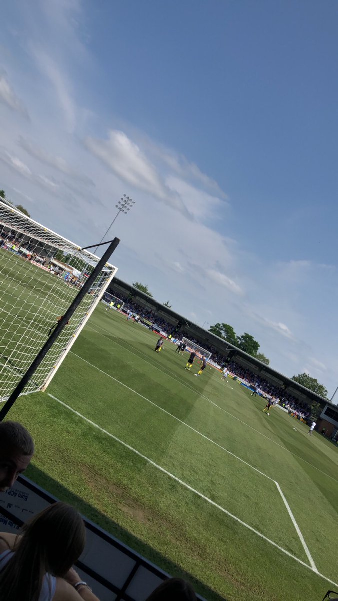cam_coe1's tweet photo. Good to be back .up the brewers 💛🖤 https://t.co/EXHqwFUgSM