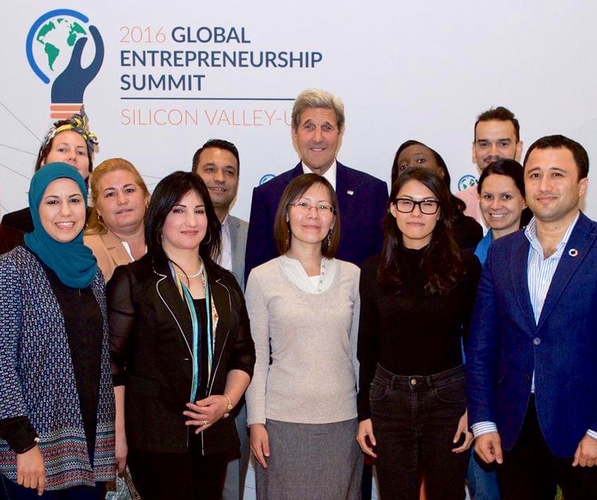 compassionncare's tweet photo. Sometimes I do get to meet global leaders and top diplomats 😍🙏🏼
This was one of such when I had chance to meet Sen. John Kerry and talk about our work in Nepal in sideline of Global Entrepreunership Summit in 2016 !!
#GES2016 https://t.co/3CiunUM1OQ