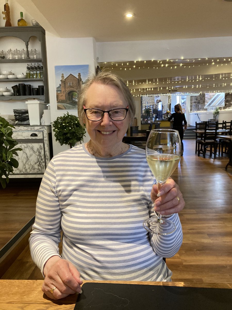 Happy 75th Birthday!! Have a great day , celebrate post -isolation 🎂🥂🎁