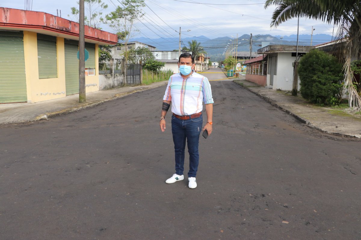 AndrsBonilla111's tweet photo. MANTENIMIENTO DE CALLES EN EL BARRIO 13 DE ABRIL
Realizamos el mantenimiento y la colocación de arenisca asfáltica en la Transversal 17 y calle 8 del barrio 13 de Abril.
Esta actividad se cumple de acuerdo a una planificación, con la finalidad de facilitar el tránsito vehicular. https://t.co/CgiNZNGewd