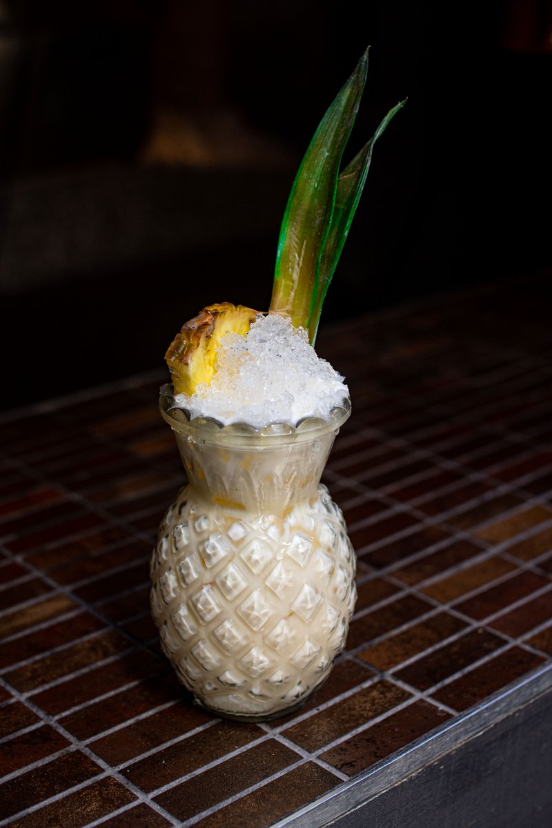 Saturdays at ANDWHYNOT 🤩
Join us this evening and kickstart your weekend with some of our famous cocktails! 🍹
Wood fired pizzas, magnificent mains, wood fired flatbreads, burgers &amp; divine desserts... Available all day to enjoy! 
Don’t forget you can also double up for £1.50 ...