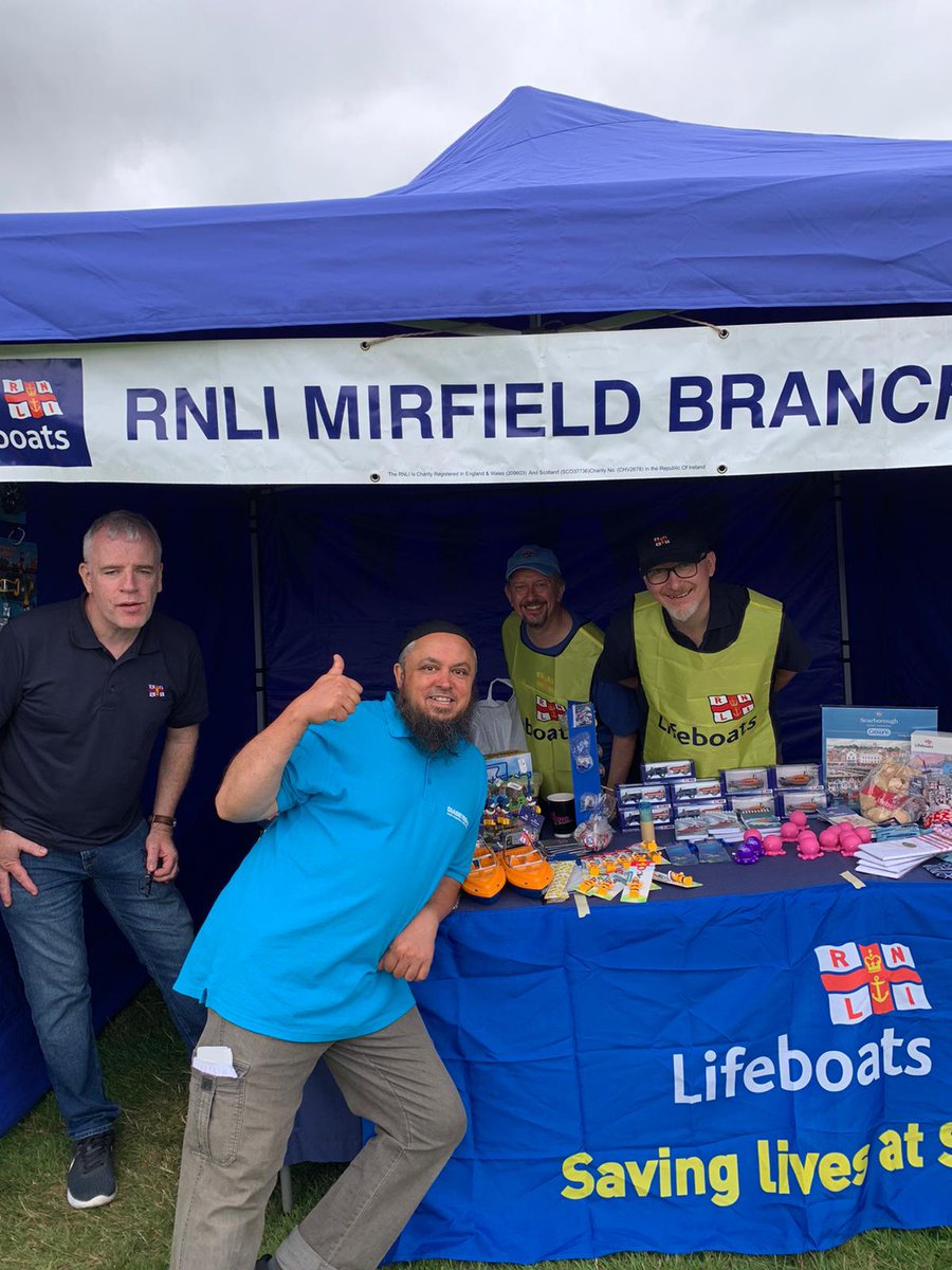 Our #LetsUnite #event is in full swing! With so many #spectators #supporters and #bbqeaters, we are thrilled to see such a massive turnout. 
Swipe to see a slice of the action!

#communityspirit #communityaction #volunteerpower #summer #summerholidays #Unity #dewsbury #tournament