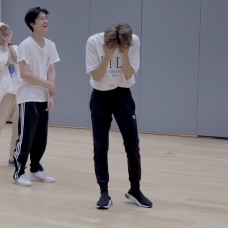 ขาแฮชานก้าวสองทีจากเกาหลีถึงฝั่งธน