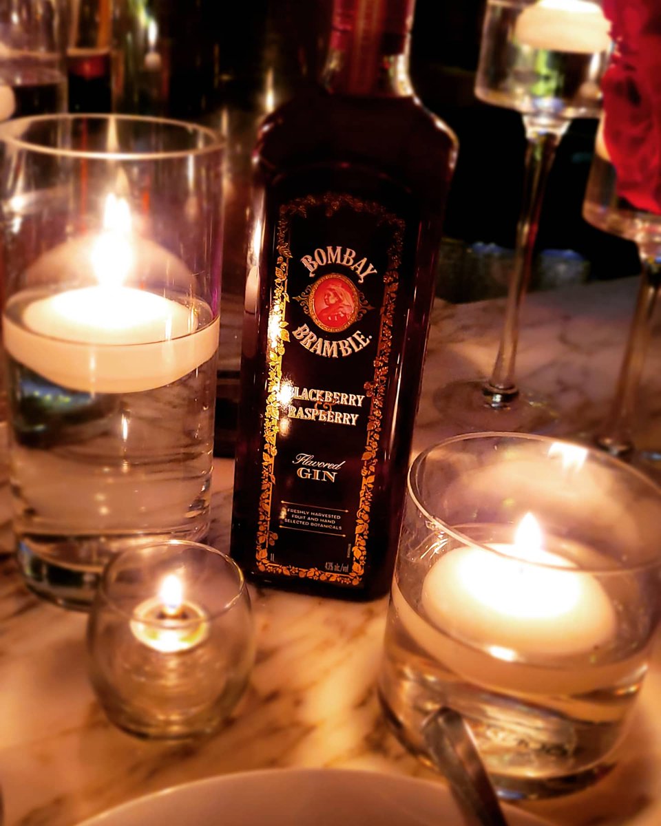 dinewinegather's tweet image. Great time last night @thegatheringspots #chickenandwaffles event Met some really cool people drank more #gin than we should of courtesy of @bombaysapphireus #bombaybramble 
#adiningdiva #hineshospitality #atl #atlanta #atlantafoodie #atlfoodie #atldrinks #goodeats #eventplanner