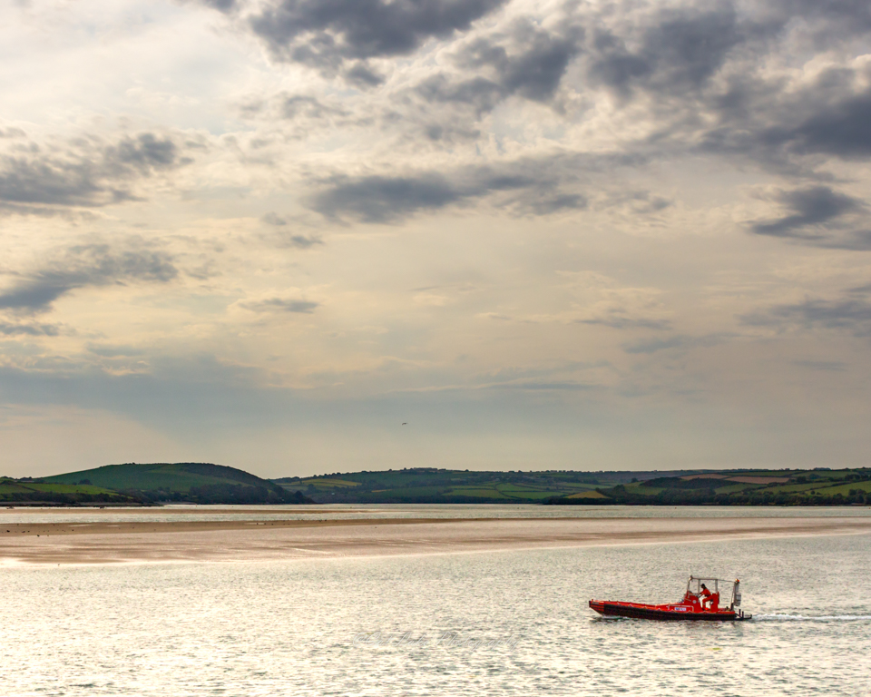 CatLake's tweet photo. Padstow sunrise in July. What a beautiful place to be!
Instagram: Cat.lake
Facebook: Cat Lake Photography https://t.co/50lmNLjZDJ