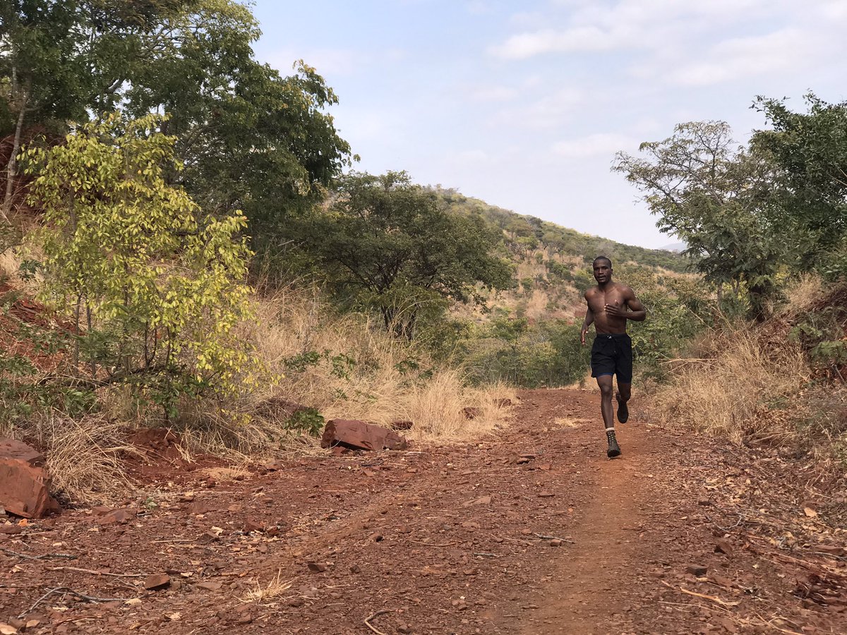 ApitalaTitus's tweet photo. Its a privilege and blessing to be able to wake and hit the trail..
#runningagainstdrugabuse 
#fitnessagainstdrugabuse 
#TrainingwithTumiSole 
#RunningWithTumiSole https://t.co/w9tlb8LSYO
