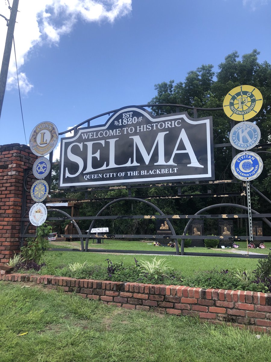 SpiritedThriftr's tweet image. Our summer travel was a road trip to Savannah. We stopped in Selma to learn about US history. My 🇨🇦 kids need to know what happened and be part of the change.
#wcesummer #summerselfiebingo #travelselfie