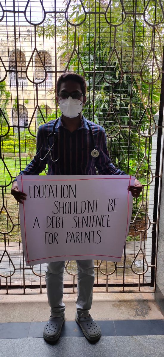 PramodKumarC348's tweet photo. Is it bad tht we chose Medicine after years of work.we r made to pay 1.2lkhs per year for ntg while our age ppl of other streams r earning1.2lakh p/m.The sad state of medical education in karnataka #ReducePgAcademicFees 
@BSYBJP   @mla_sudhakar 
@DrKSudhakar4  @PMOIndia https://t.co/dNEHVwqiAF