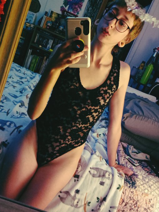 It's a really good look~ https://t.co/CFi72L0pSM