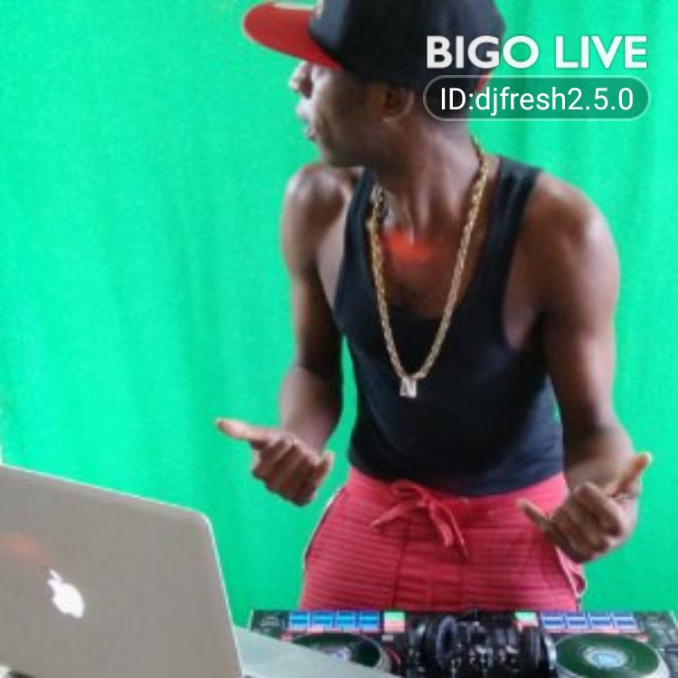 Come to chat in my LIVE room and earn bonus! New users fill in my invitation code 129202892 and find more surprises!
slink.bigovideo.tv/YdSzxn