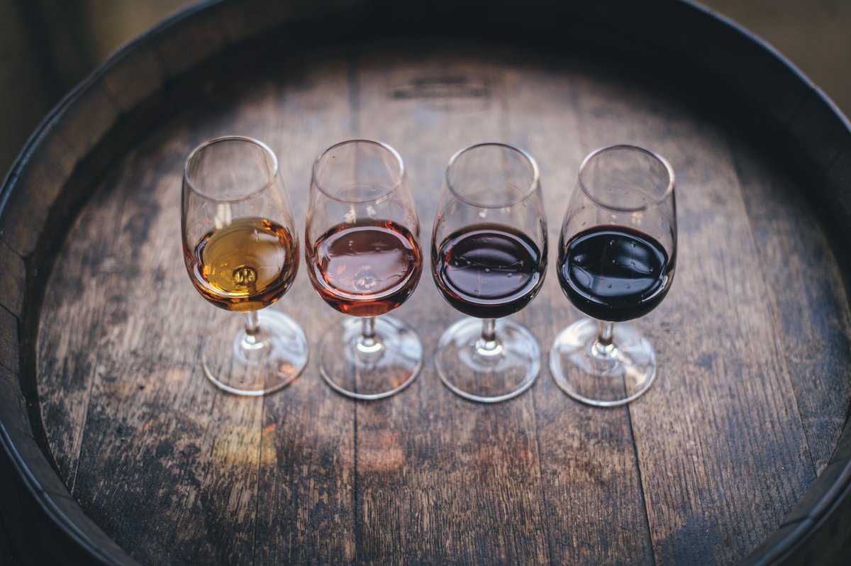 DorsetFoodDrink's tweet image. Who doesn't love a glass of wine on the weekend? Our wonderful Dorset produced wine will make it the perfect glass to finish your weekend. Feat. @BrideValleyWine, @furleighwine, @LanghamWinery, @morrishbanham bit.ly/3iOqJQ3