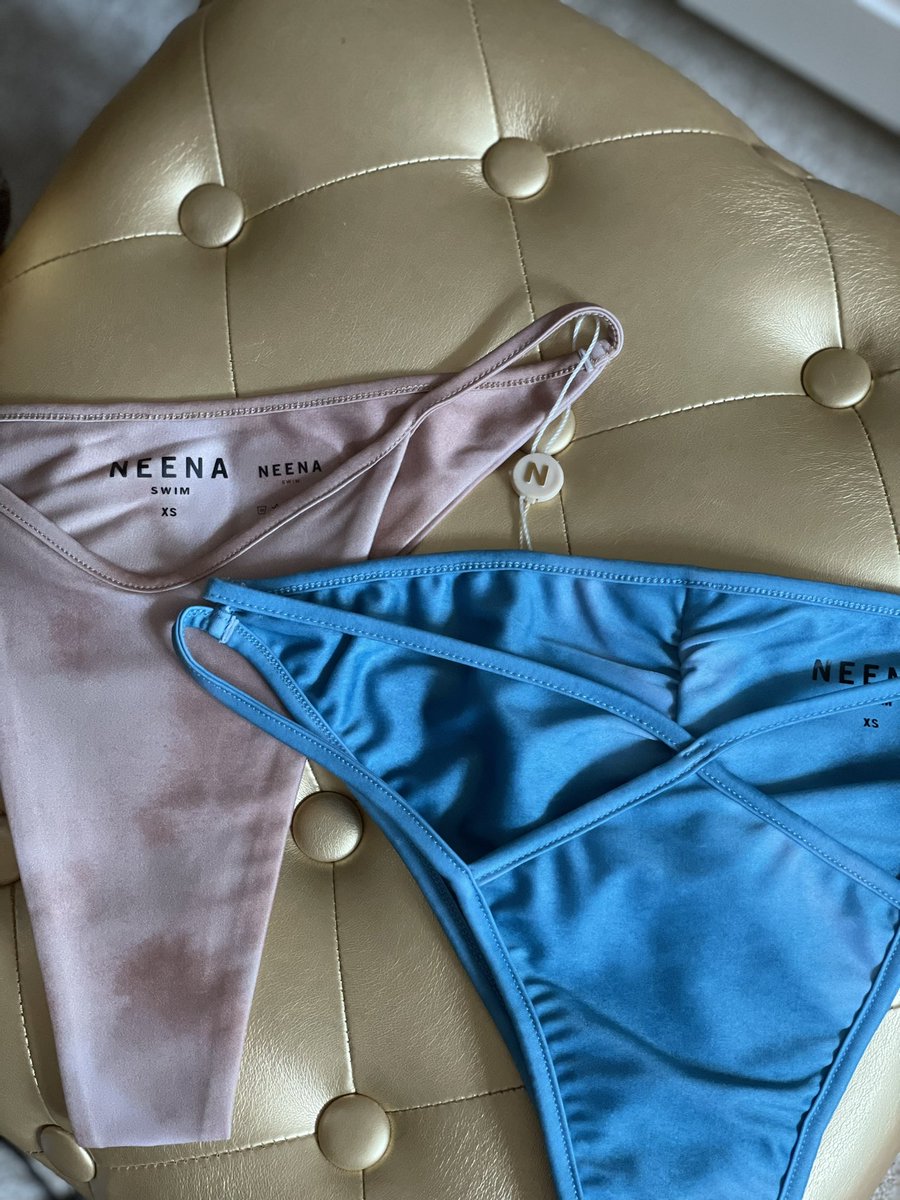 _slmmxx's tweet photo. Beige or blue ?😍 @ohpolly #forgirlsbygirls #neenaswim  👙 https://t.co/JDJsM1PZer