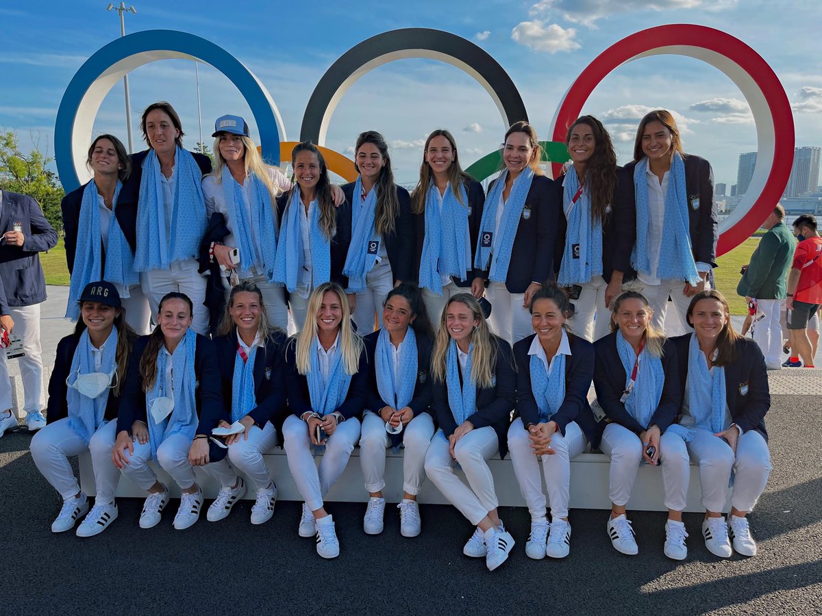 MundoLeonas's tweet photo. ¡Llegó el día! Esta madrugada debutan Las Leonas 🦁🇦🇷 en #Tokyo2020  Enfrentarán a Nueva Zelanda 🇳🇿 desde las 00:15 horas por el Grupo B. https://t.co/9Oed8LKCUF
