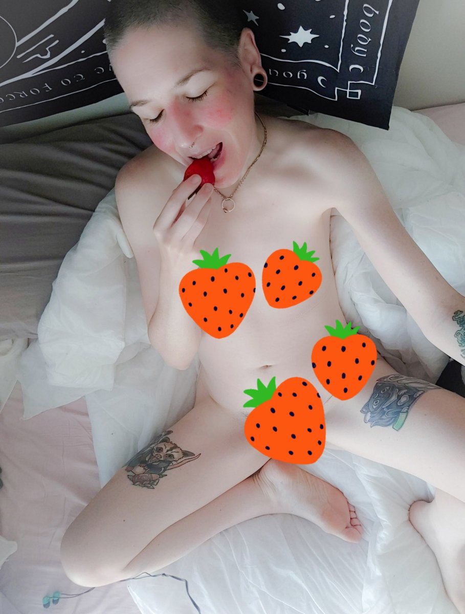 Sometimes dumb shit happens in group chats. If you wanna see the good version of this and more peek my links and head to OF.