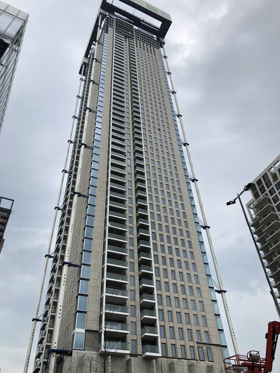 Hoog!
#zalmhaven #rotterdam