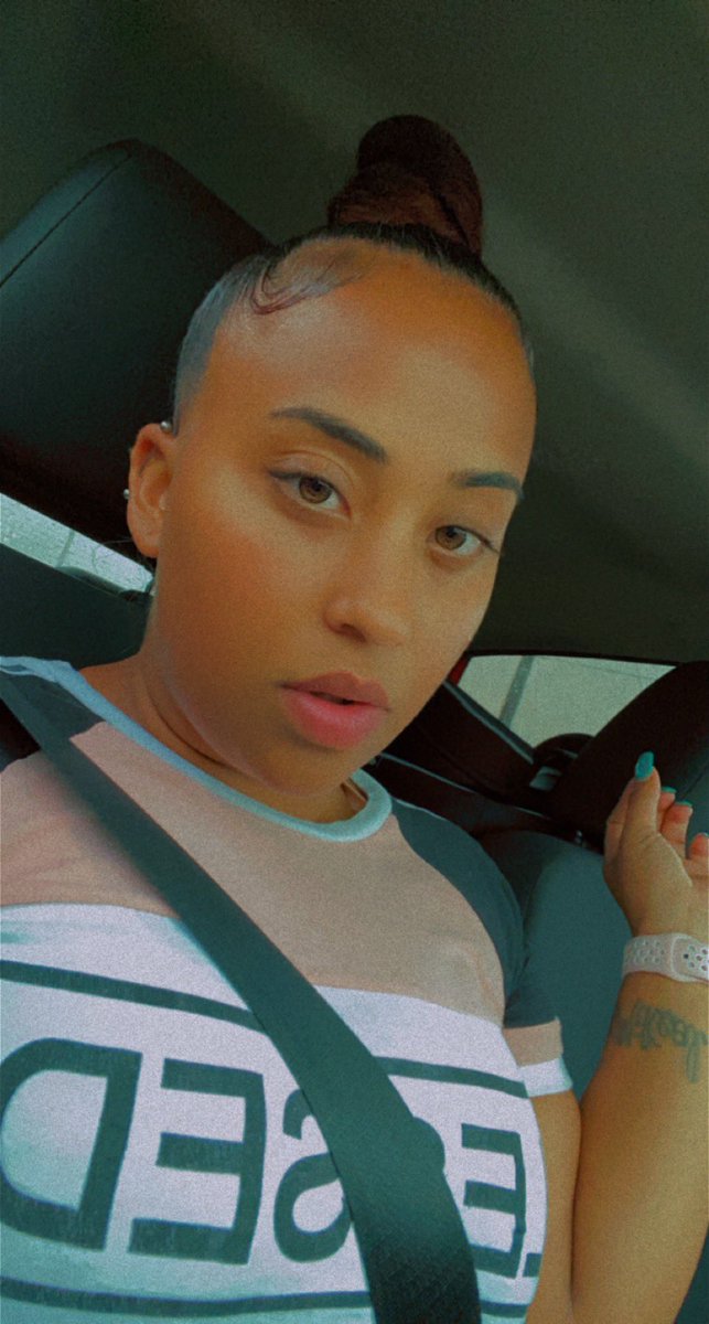 Exotic_Queen tweet media