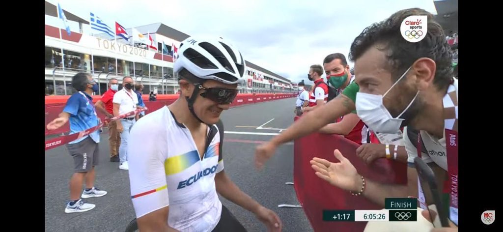 De acuerdo con <a href="/RichardCarapazM/">Richard Carapaz M</a> ¡Las cosas tienen que cambiar! Desde que llegamos estamos cerca de él. Si antes el deporte no era prioridad, ahora lo es. Si antes no tuvo apoyo, hoy estamos en <a href="/deportec/">DeporTec</a> para cambiar las cosas y ser su mejor abasto!

#EcuadorTieneHinchas