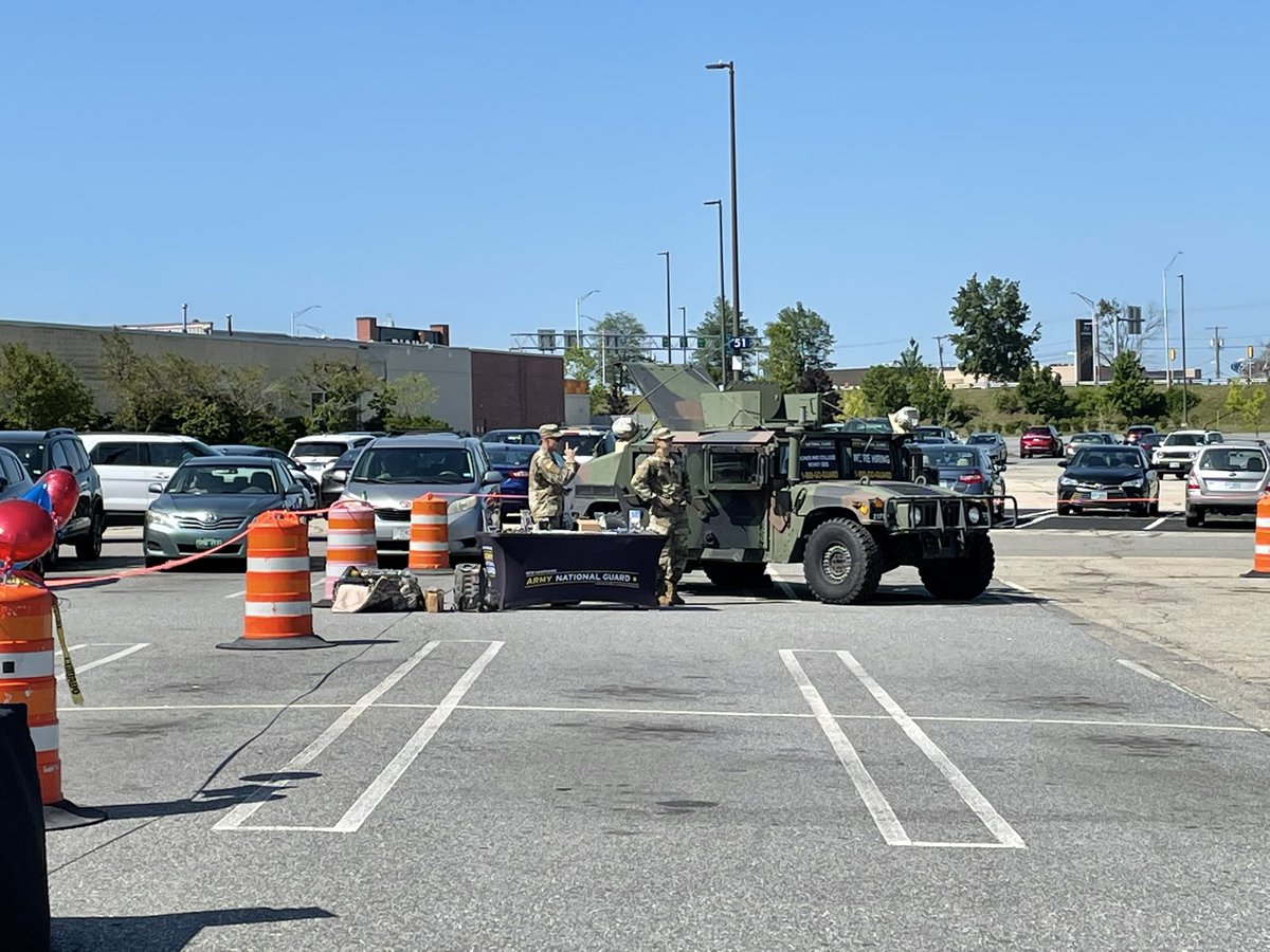 AT&amp;T Mall of New Hampshire at the Touch A Truck Switch Over Saturday event! @SeanParkinson82 <a href="/CarolWalsh01/">Carol Walsh</a> <a href="/keroninc/">Keron Incarnato</a> @JamesCr45452842