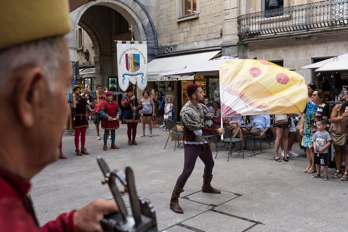 ⏱È incominciata la seconda giornata di Historica 

Vi aspettiamo in centro storico per un imperdibile viaggio indietro nel tempo! 

#HistoricaSanMarino #SanMarino #VisitSanMarino #Explore #History #LivingHistory