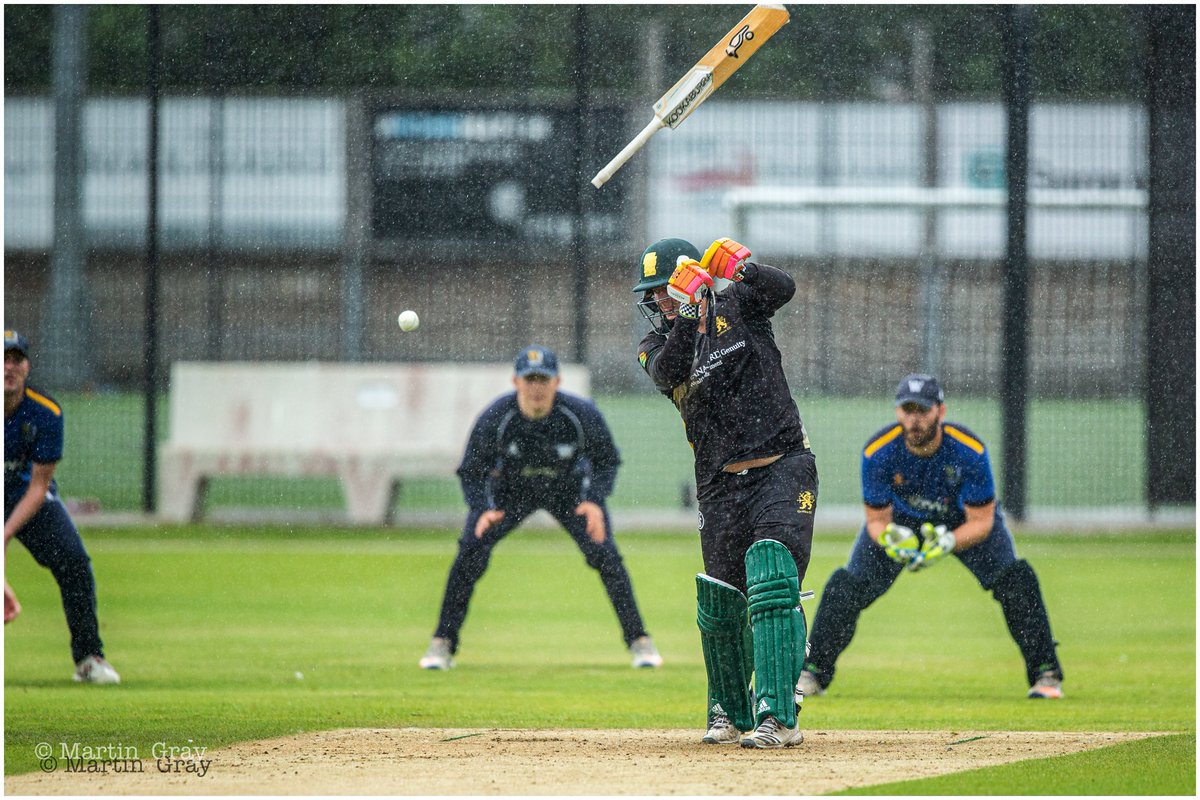 MartinGrayphoto's tweet photo. Test, The Hundred, T20 and then came 'Rain Cricket'...
A drenching ☔️ at KGV as @LukeLeTiss nicks off and then loses his bat... @guernseycricket #cricketintherain #GCAcupcricket #flyingbat #onewettog @GsyPressSport https://t.co/aVOi47RKnQ