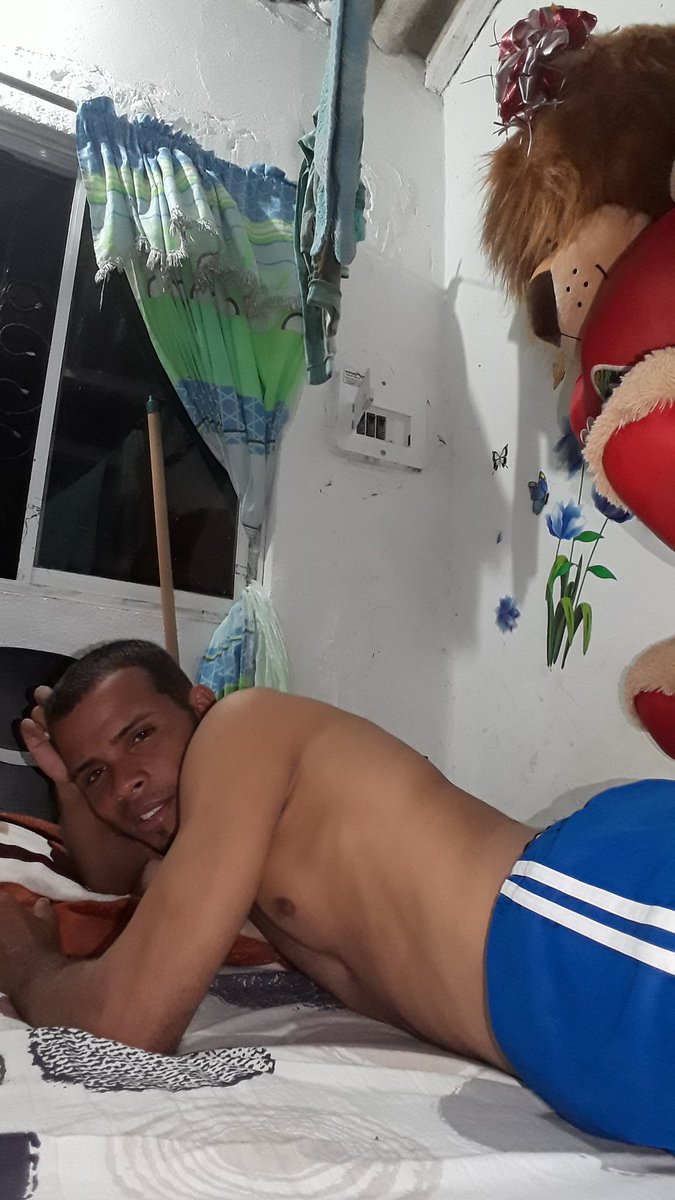 JNeftli's tweet photo. Alguien me agrega al WhatsApp 3206453663 https://t.co/iAyxxxcJOT