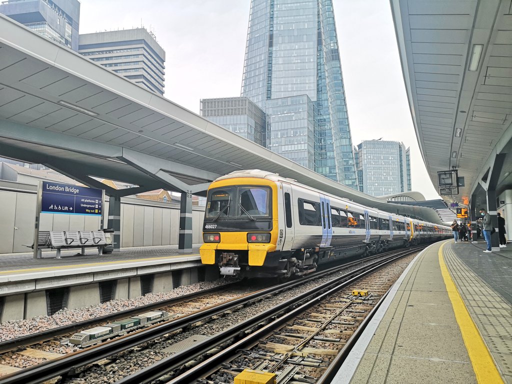 DownOnTheStour's tweet image. Networker Time. 😏

I've dragged @midland__london to the darkside of london...3rd rail land 😱

Time to ride these fantatsic Metro-Cammell built units! 😍

#DispatchersOfTwitter #networkers #class465 #class466 #southeastern #trainphotography #railwayphotography #railtwitter